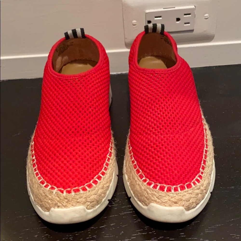 Franco Sarto red knit platform shoe